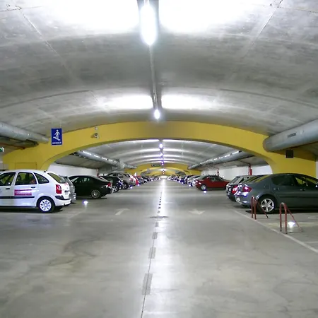 Alminar Apartamentos, Parking Incluido Junto Al Centro Apartment Cordoba