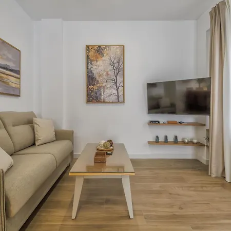 Alminar Apartamentos, Parking Incluido Junto Al Centro Апартаменты *