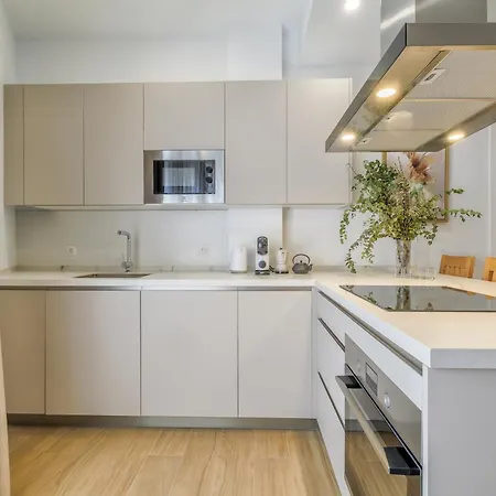 Alminar Apartamentos, Parking Incluido Junto Al Centro *