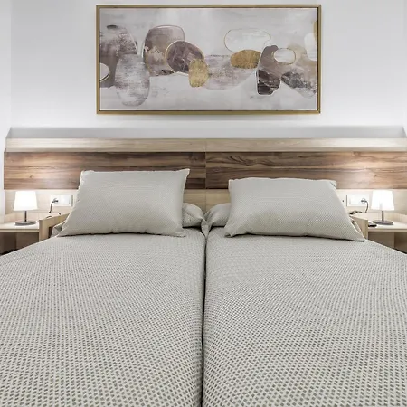 Alminar Apartamentos, Parking Incluido Junto Al Centro * Кордова