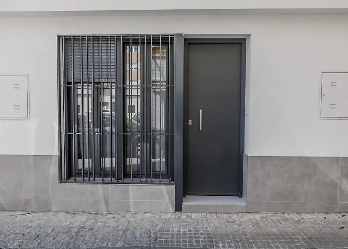 Alminar Apartamentos, Parking Incluido Junto Al Centro Апартаменты *