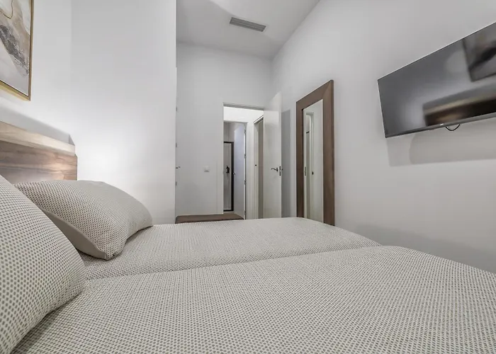 Alminar Apartamentos, Parking Incluido Junto Al Centro *