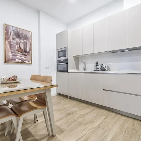 Alminar Apartamentos, Parking Incluido Junto Al Centro アパート *