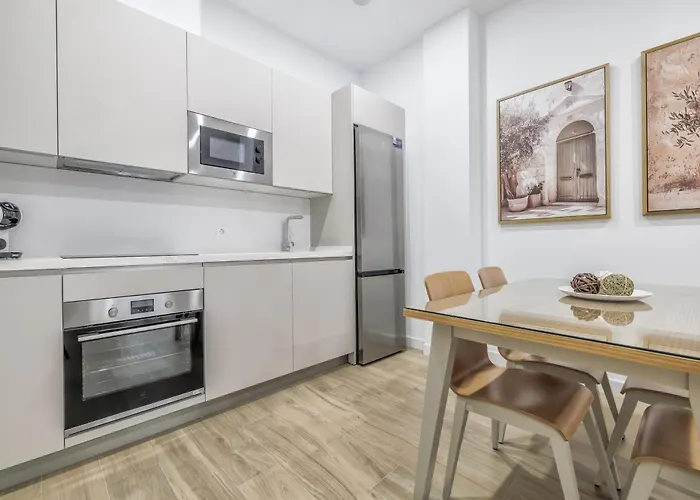 Alminar Apartamentos, Parking Incluido Junto Al Centro * Córdoba